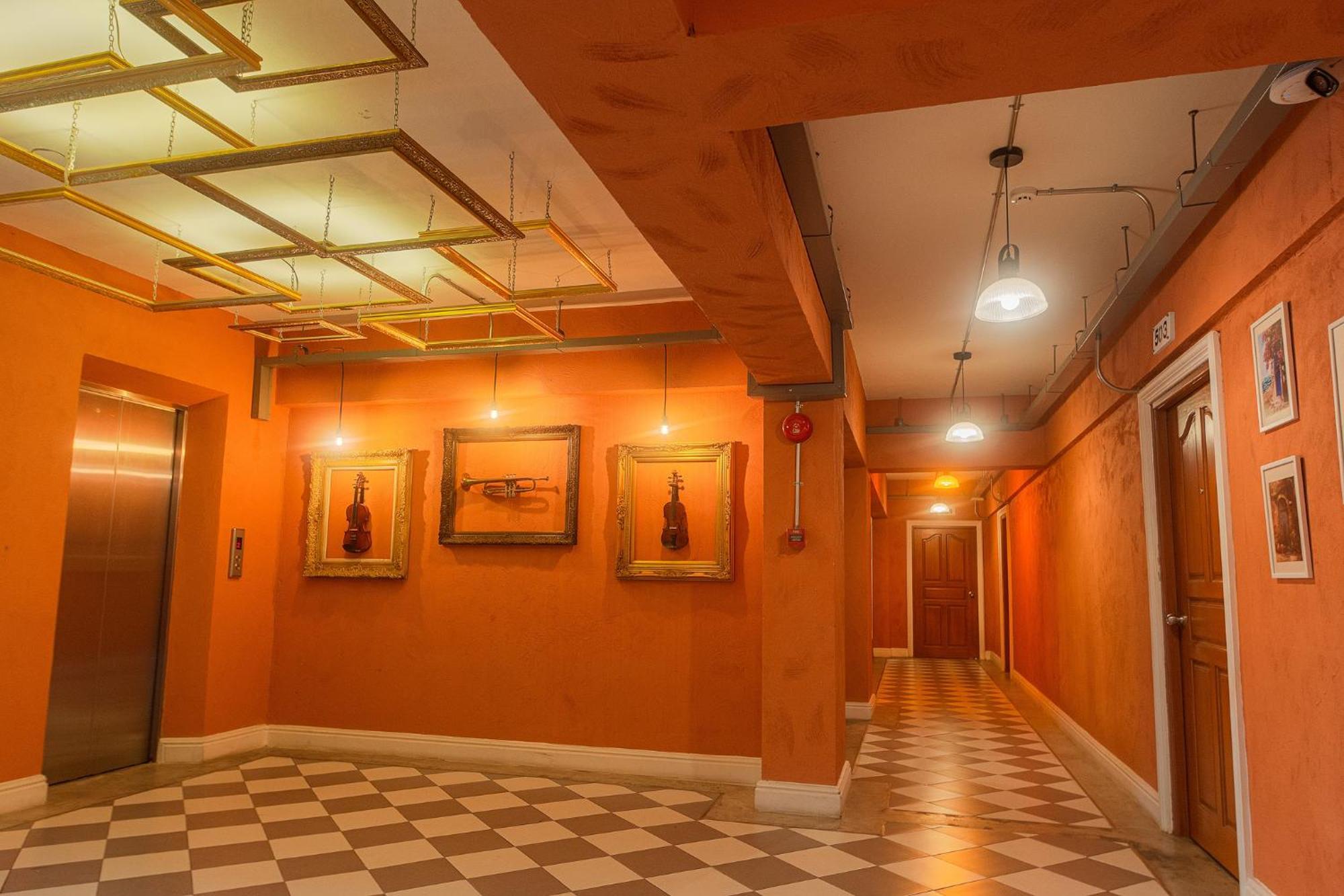 The Old Inn Удонтхані Екстер'єр фото